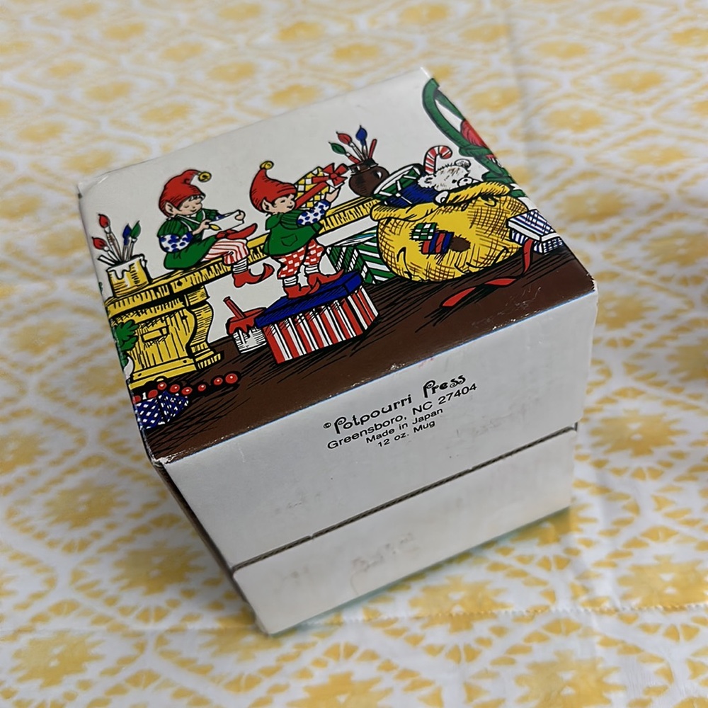 Festive Santa and Elves Mug - Picture 10 of 10